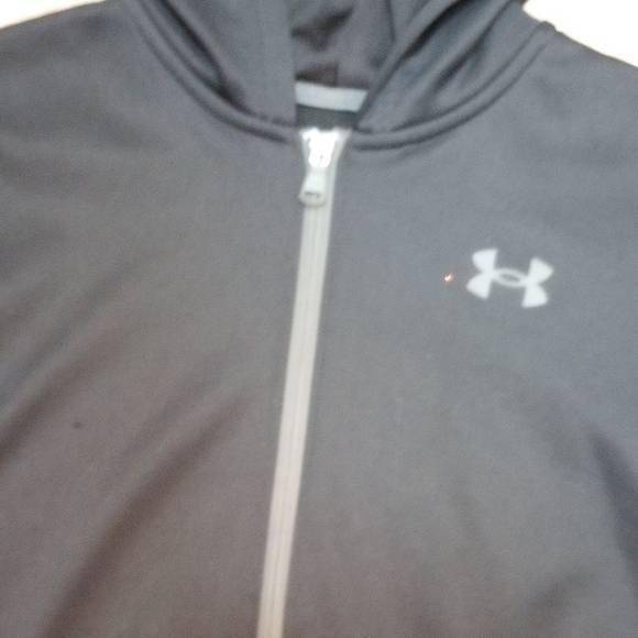 Under Armour Boy's Black Performance Jacket/Hoodie - Picture 3 of 5